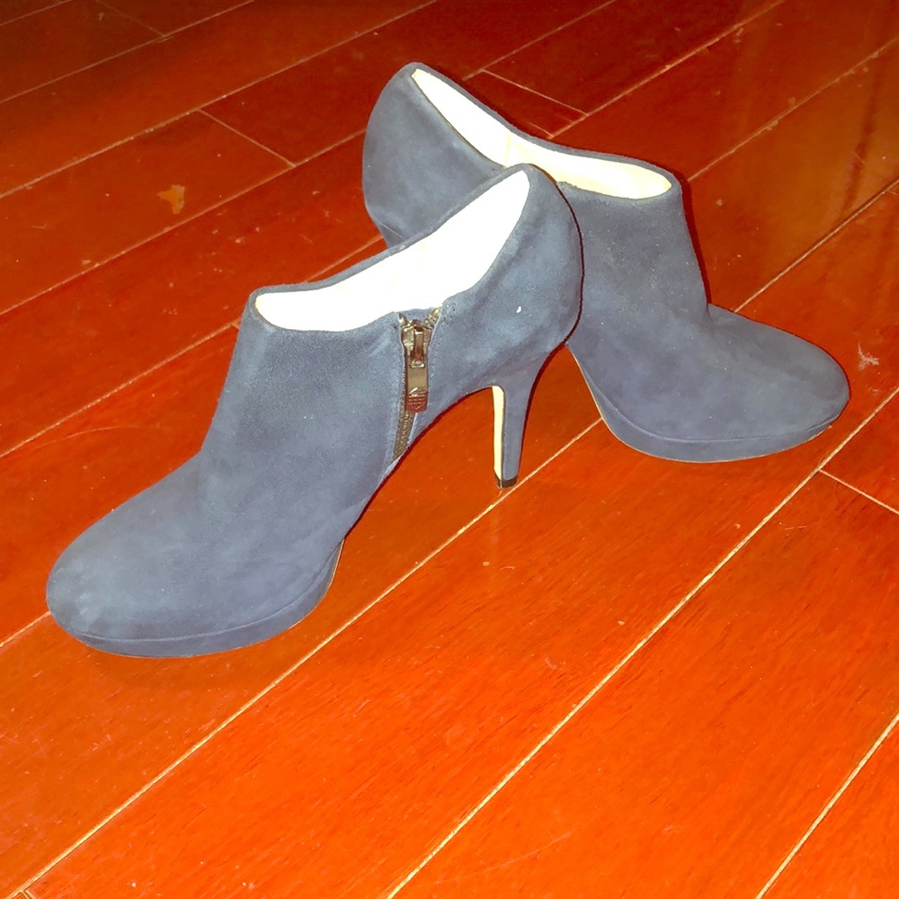 Vince camuto blue hills